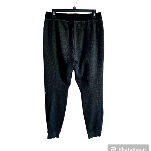Lululemon Heathered Black At Ease Textured
Knit Jogger Pants Men’s Size L, EUC - Picture 3 of 7
